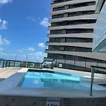 Chic Hotel Suite In Fabulous Meireles Fortaleza With Wifi, Fitness Room