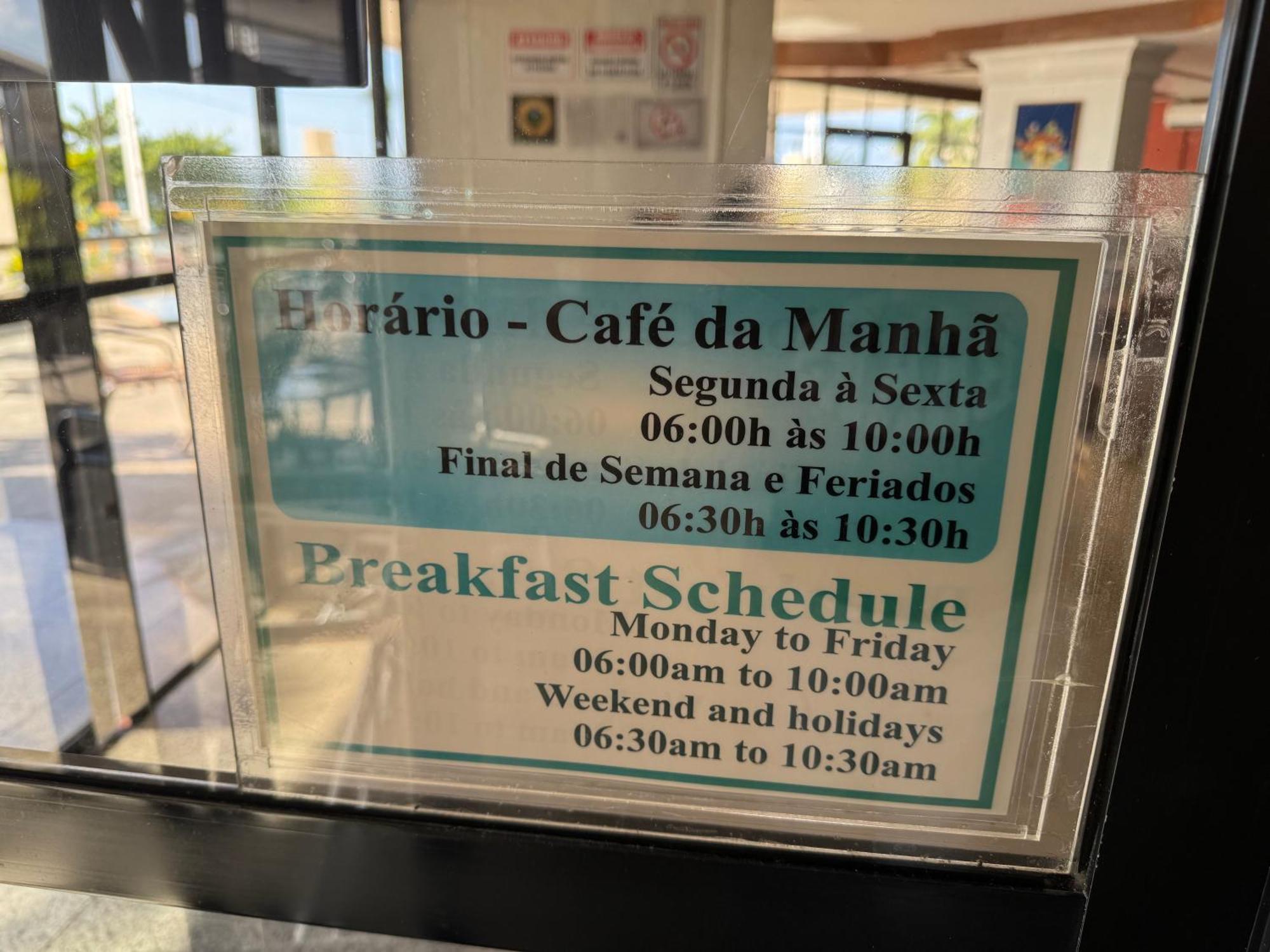 Chic In Fabulous Meireles With Wifi, Fitness